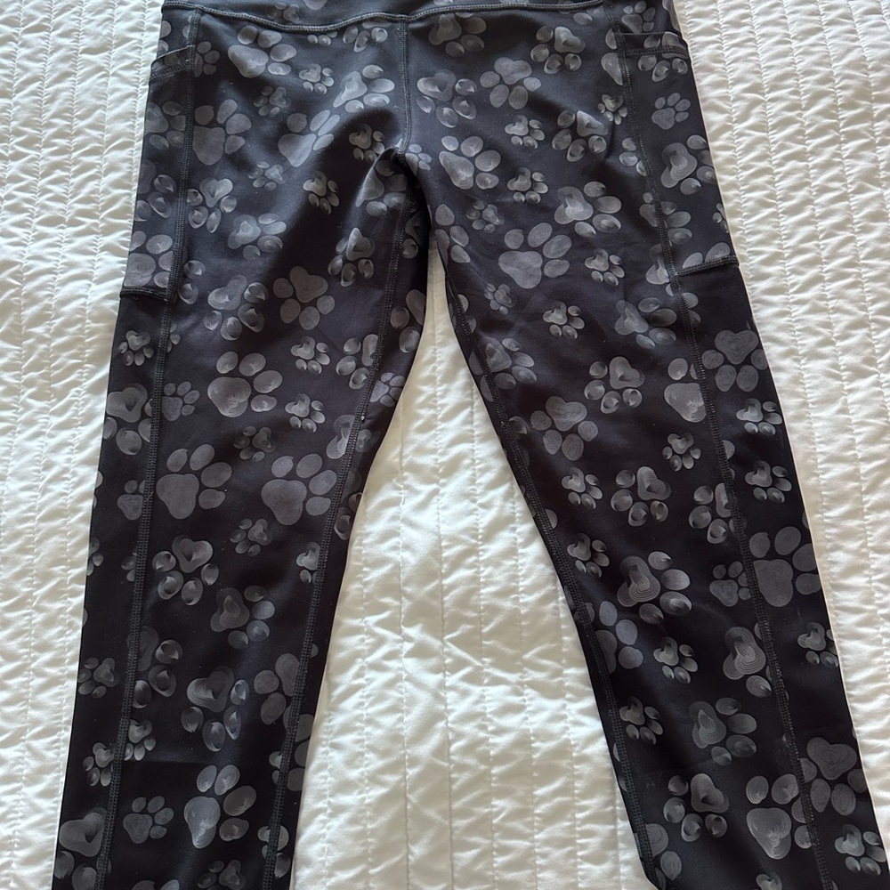 Constantly Varied Gear Black and Gray Floral Leggings